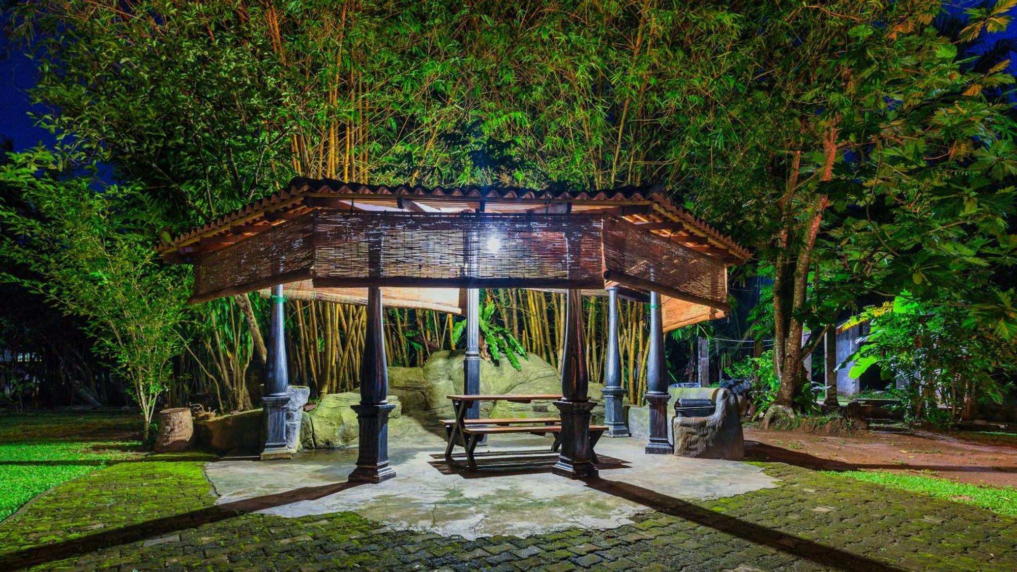 Villa 80 Bentota Bagian luar foto