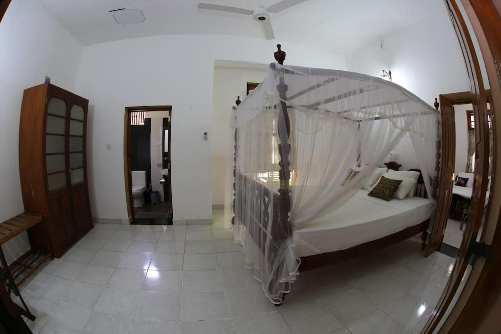 Villa 80 Bentota Bagian luar foto