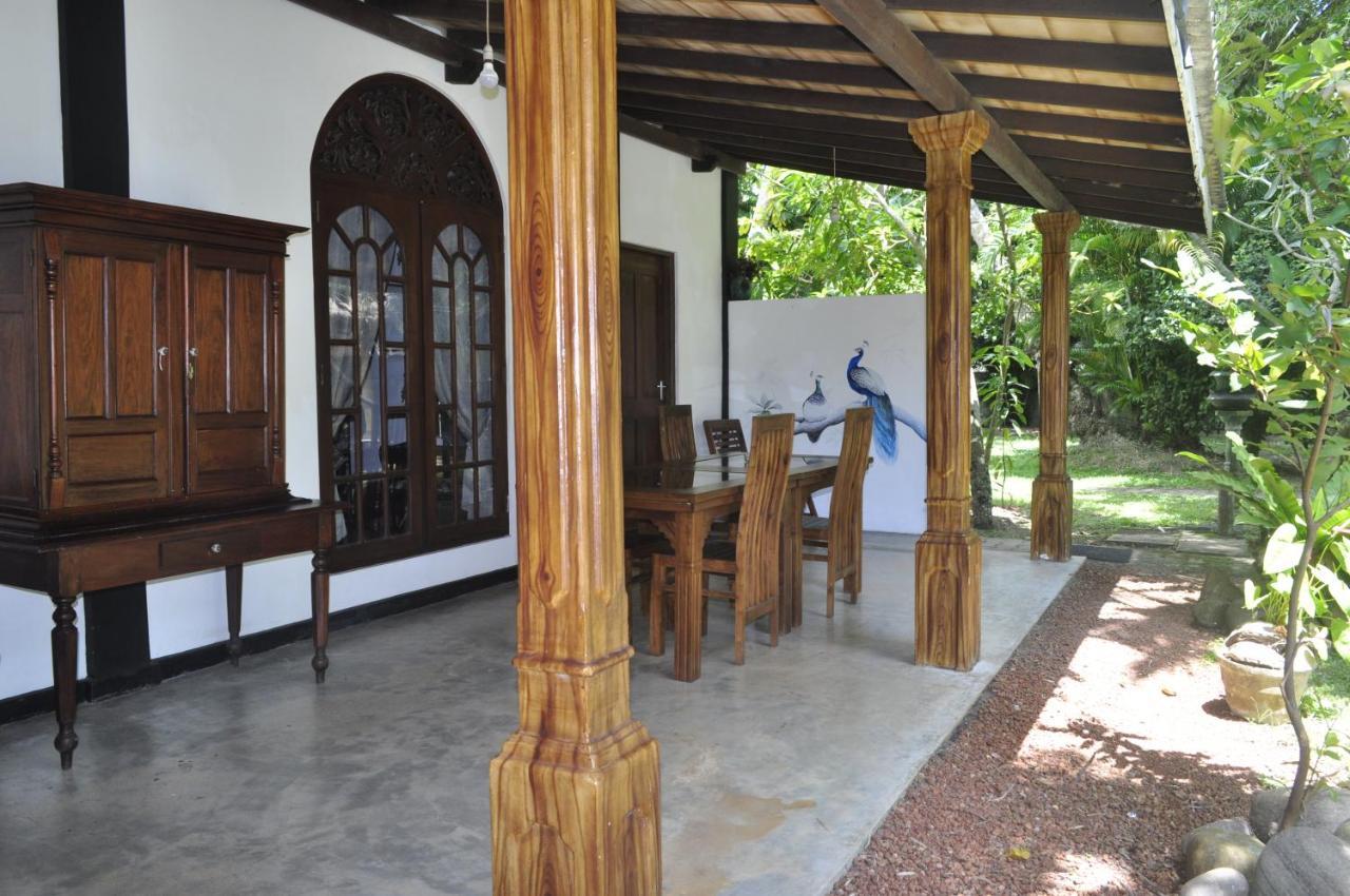 Villa 80 Bentota Bagian luar foto