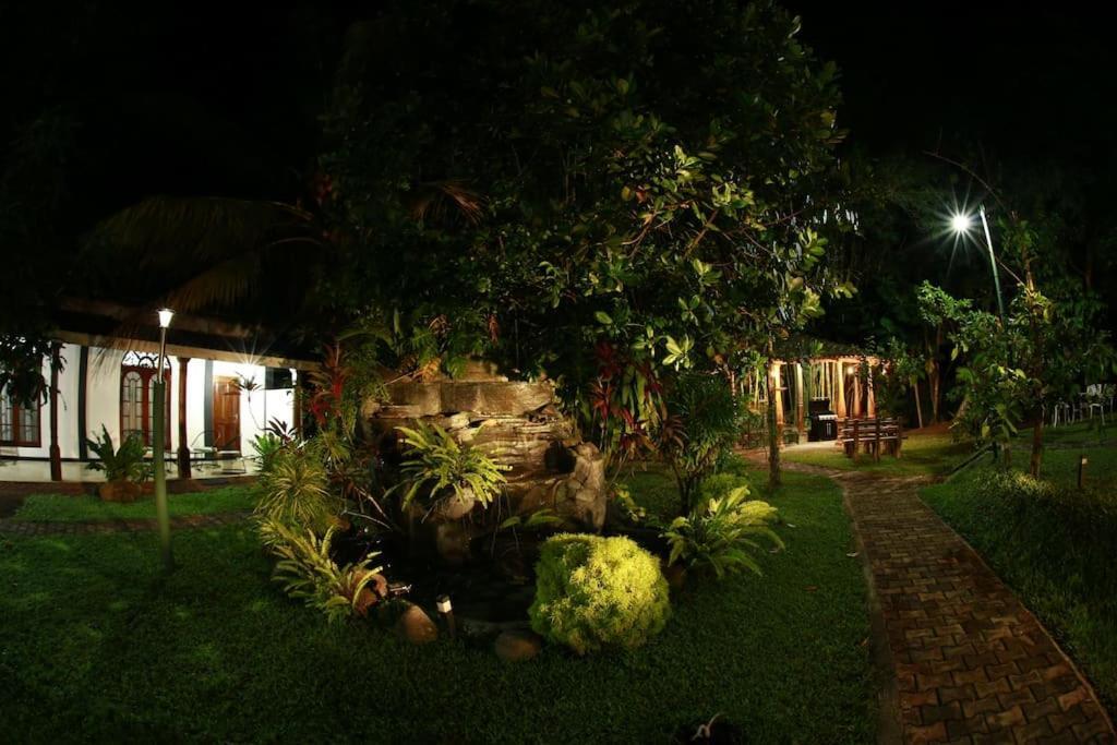 Villa 80 Bentota Bagian luar foto